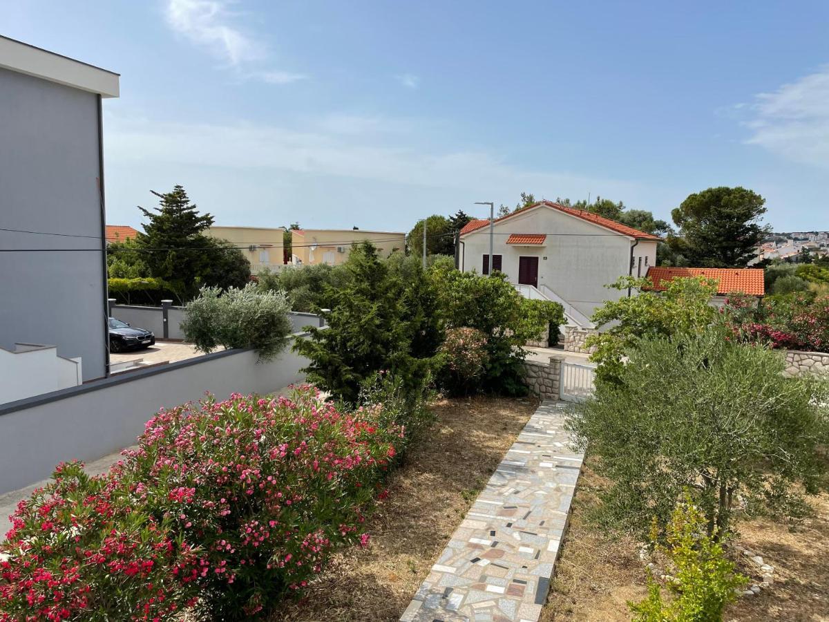 Novalja Apartments By Nena Exterior foto