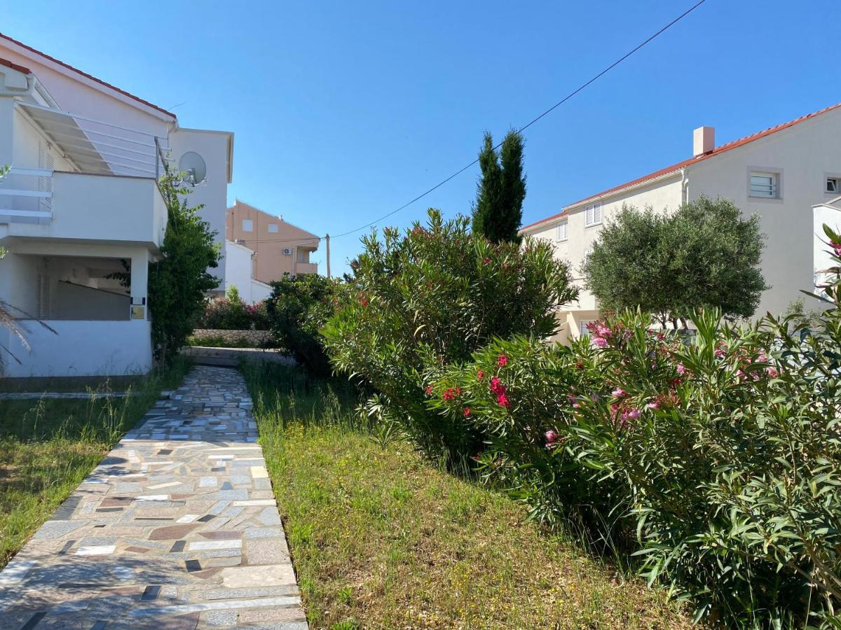 Novalja Apartments By Nena Exterior foto